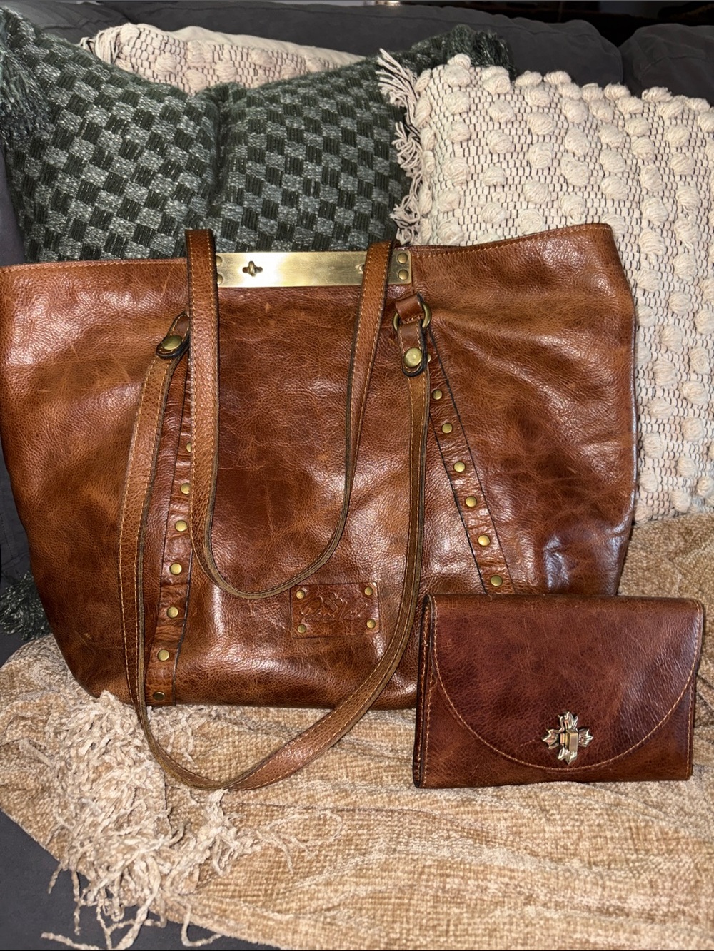 Patricia Nash large leather tote with wallet
